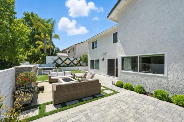 3225 Bear Creek Drive, Newbury Park CA: https://media.crmls.org/mediaz/3c0eeba8-0e76-4efa-bea8-bba2ceab0673.jpg