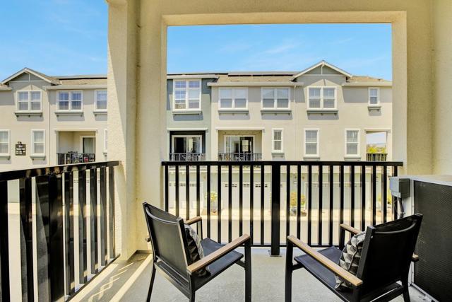 37356 Suncrest Street, Newark CA: https://media.crmls.org/mediaz/3c0f167c-0dc3-4a8d-a0dd-e036007bf406.jpg
