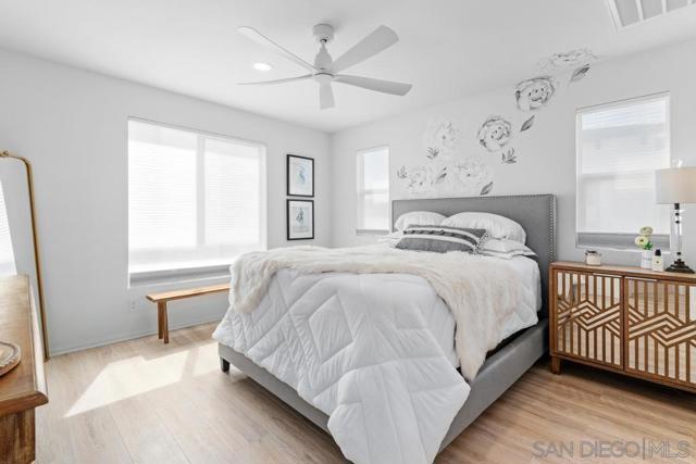 2445 Verano Way, Vista CA: https://media.crmls.org/mediaz/3c0ffe5e-eb8e-494b-a0e9-d53bf00ea840.jpg