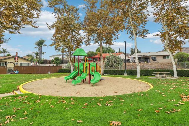 10220 Princess Sarit Way, Santee CA: https://media.crmls.org/mediaz/3c11d246-5396-451c-a481-8b6aa531b150.jpg