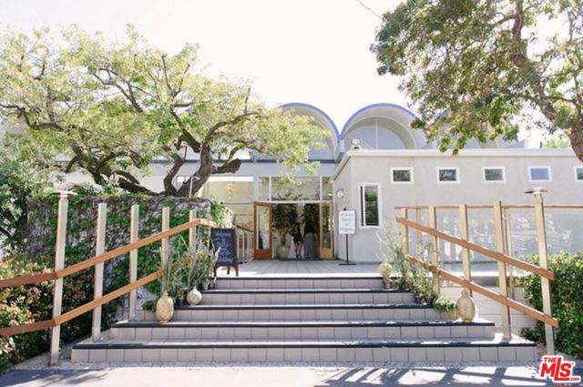 6308 Paseo Canyon Drive, Malibu CA: https://media.crmls.org/mediaz/3c121dd0-42e3-436b-8074-29d8022536e0.jpg