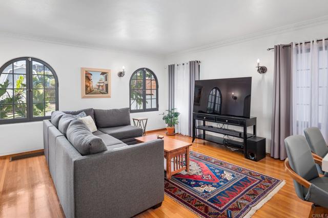 4397 Piedmont Drive, San Diego CA: https://media.crmls.org/mediaz/3c143d29-351c-4bc7-bacc-e2cc8d7d62bb.jpg