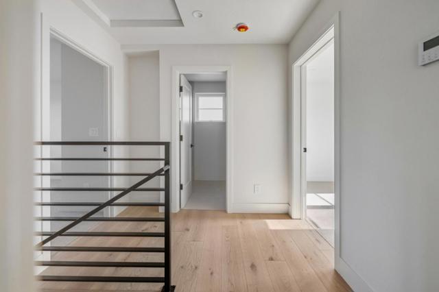 577 Creekside Court, Half Moon Bay CA: https://media.crmls.org/mediaz/3c14aa86-40d8-47c7-9e5f-cf0b607968bc.jpg