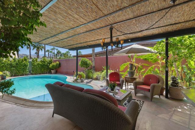 901 S Calle Tomas, Palm Springs CA: https://media.crmls.org/mediaz/3c14ee55-613f-442c-82d6-c6bc9b7faef7.jpg
