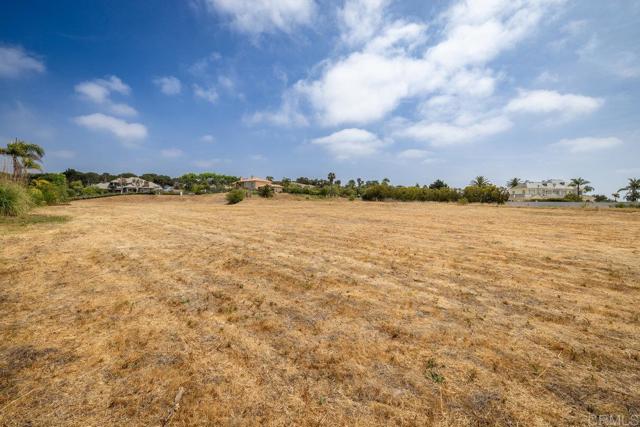 Detail Gallery Image 12 of 17 For 1009 Corte Barroso, Camarillo,  CA 93010 - – Beds | – Baths