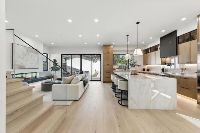 125 15th Avenue, San Mateo CA: https://media.crmls.org/mediaz/3c153a16-1205-4757-bf88-f7ff1c3e4b27.jpg