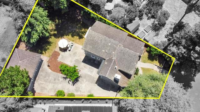 22081 Hibiscus Court, Cupertino CA: https://media.crmls.org/mediaz/3c156922-b217-4968-ad10-8af34eb72b94.jpg