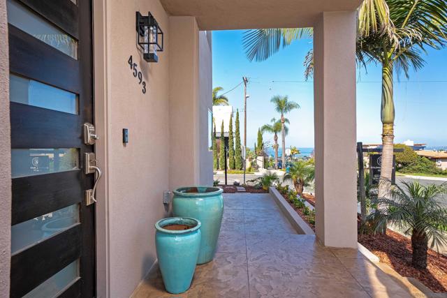 Image 6 of 75 For 4593 Coronado Ave