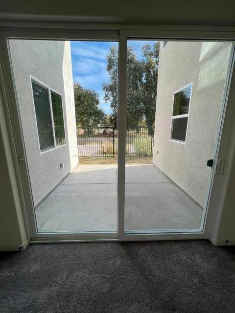 2800 High Tide Avenue, Sacramento CA: https://media.crmls.org/mediaz/3c160c19-1122-4865-ad6e-26e086382ba6.jpg