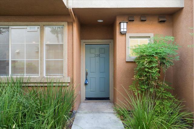 328 Ribbonwood Avenue, San Jose CA: https://media.crmls.org/mediaz/3c166853-3033-4044-8667-9273af6d0911.jpg