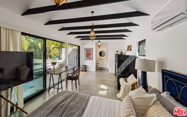1724 N Sierra Bonita Avenue, Los Angeles CA: https://media.crmls.org/mediaz/3c166896-cdb7-4e3d-bb71-32d18f77e247.jpg