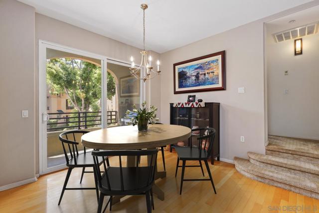 2801 Escala Cir, San Diego CA: https://media.crmls.org/mediaz/3c174616-0c1d-4273-b0d0-85b01ae40664.jpg
