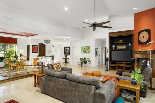 73342 Bursera Way, Palm Desert CA: https://media.crmls.org/mediaz/3c17fd61-5bb8-4d2d-9be8-b8299860d39f.jpg