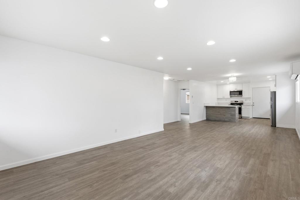 4133 Van Dyke Avenue - photo 4
