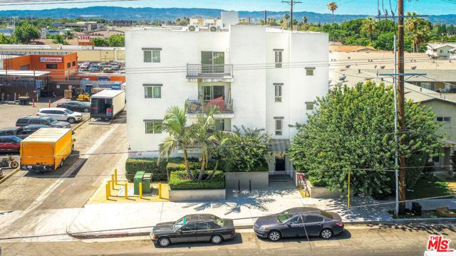 18528 Chase Street, Northridge, California 91324, ,Multi-Family,For Sale,Chase,24421769