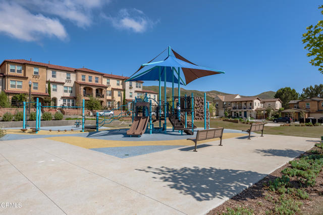 Detail Gallery Image 6 of 12 For 580 Alabama St, Ventura,  CA 93001 - 4 Beds | 3 Baths