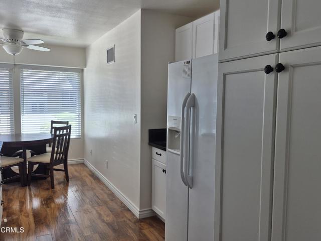 Detail Gallery Image 7 of 45 For 13105 Village 13, Camarillo,  CA 93012 - 2 Beds | 2 Baths