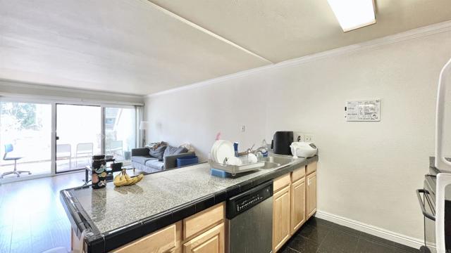Image 11 of 39 For 8332 Regents Rd  B