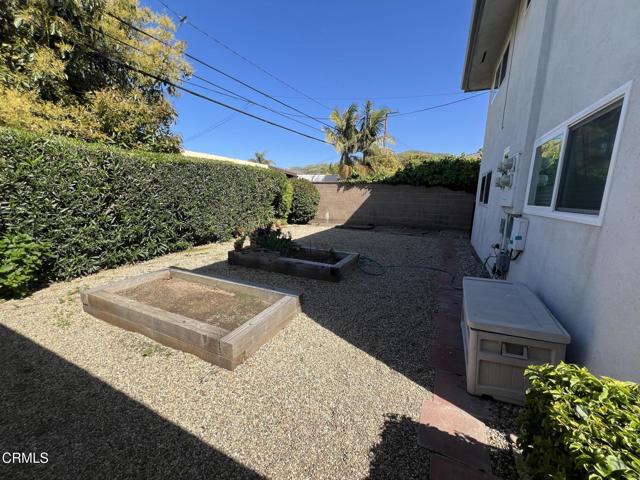2943 Lexington Drive, Ventura CA: https://media.crmls.org/mediaz/3c1abeeb-35a2-4e87-a42a-daf4d95f1573.jpg
