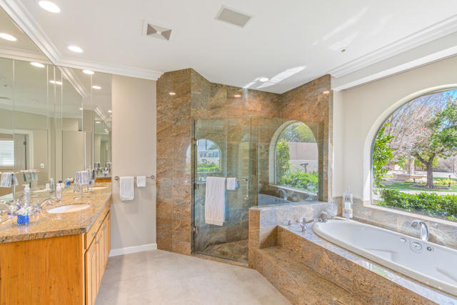 34777 Via Josefina, Rancho Mirage CA: https://media.crmls.org/mediaz/3c1b33a2-c465-49de-a99f-0cb6ae0465b0.jpg