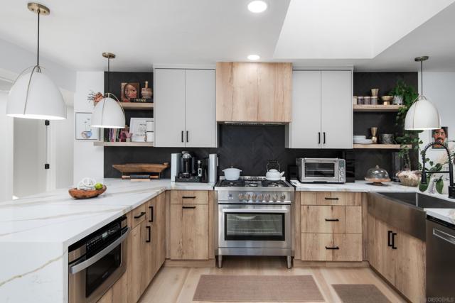11646 La Colina, San Diego CA: https://media.crmls.org/mediaz/3c1c9ea7-99ad-40a1-a17e-09454f592081.jpg
