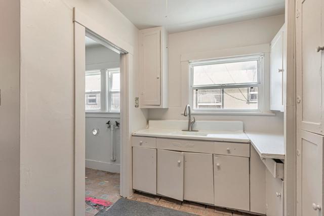 141 Clinton Street, Redwood City CA: https://media.crmls.org/mediaz/3c1d4f10-4e6b-4a90-afbd-129763172539.jpg