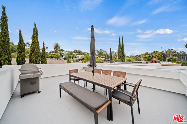 1859 Silent Era Drive, Los Angeles CA: https://media.crmls.org/mediaz/3c1d607a-7a90-4271-ba8a-95136528d456.jpg