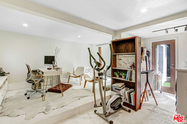 1845 Calgary Lane, Los Angeles CA: https://media.crmls.org/mediaz/3c1ed0cc-3a4a-44c1-90f0-e7a66c51dbc3.jpg