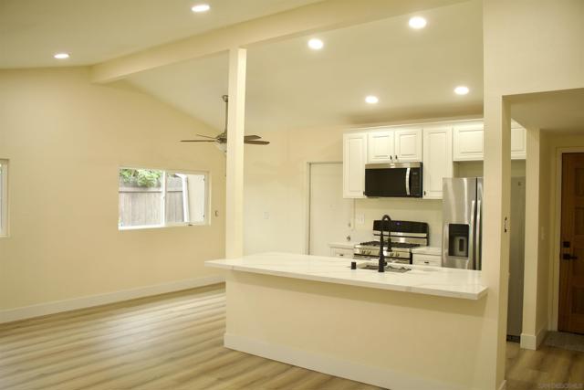 Image 6 of 35 For 4965 Ocean View Blvd