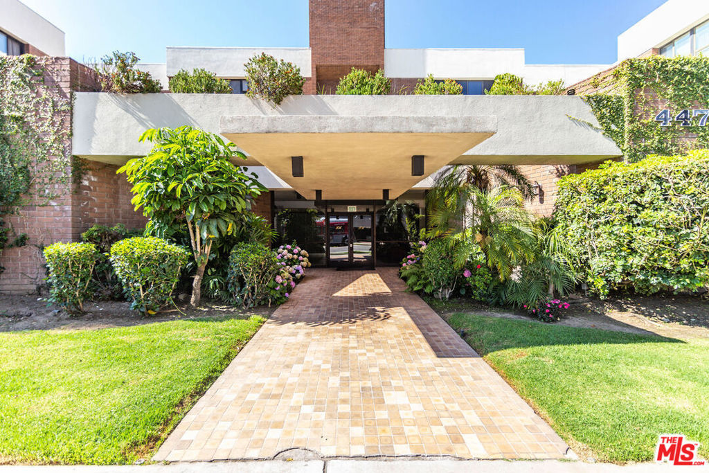 4477 Wilshire Boulevard #103