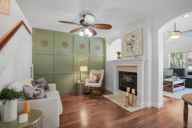 731 Edgewater Dr, Chula Vista CA: https://media.crmls.org/mediaz/3c21a850-bd7b-44cb-986f-790f5872ae09.jpg