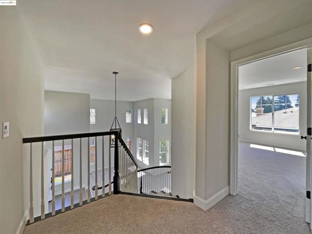 5214 Pavilion Ct, Fairfield CA: https://media.crmls.org/mediaz/3c2218e9-f953-4795-a30b-8ad394ed7908.jpg