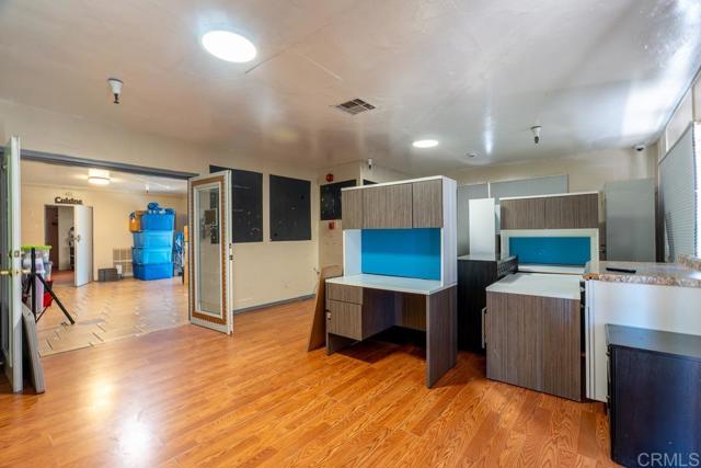 9780 Dunbar Ln Lane, El Cajon CA: https://media.crmls.org/mediaz/3c22ec0e-b039-4892-8e49-113612eaae33.jpg