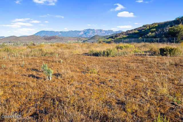 5519 Via Olas, Newbury Park CA: https://media.crmls.org/mediaz/3c245817-1302-4aa5-a51e-9d466fb97ed6.jpg