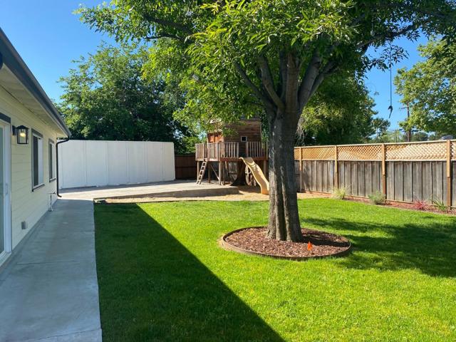 10261 Claudia Drive, San Jose CA: https://media.crmls.org/mediaz/3c24729c-5533-4c78-9fb8-db2378781bde.jpg