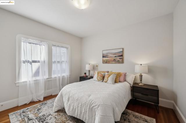 148 Estabrook, San Leandro CA: https://media.crmls.org/mediaz/3c247ce8-fdb4-4f3e-bad5-69490ac03eca.jpg