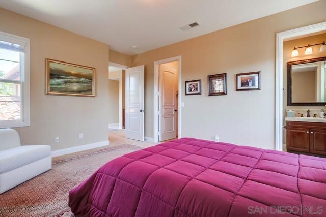 15609 Hayden Lake Place, San Diego CA: https://media.crmls.org/mediaz/3c248450-705b-4a1f-924e-6a0611c441c5.jpg