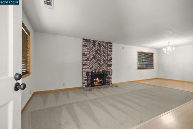 928 Sassel Ave, Concord CA: https://media.crmls.org/mediaz/3c251f2e-51d7-4fde-a312-b11d94d1f00e.jpg