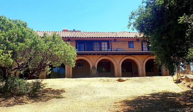 23684 Viejas Grade Rd, Descanso CA: https://media.crmls.org/mediaz/3c25c4c5-7253-4259-ba8f-1145675e6f59.jpg