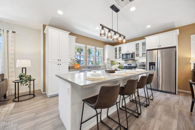 Detail Gallery Image 13 of 67 For 865 Orchid Way a,  Azusa,  CA 91702 - 3 Beds | 3/1 Baths