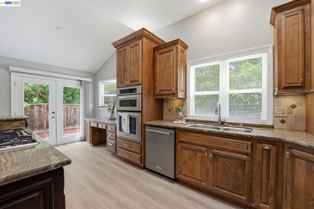 1782 Whitecliff Way, Walnut Creek CA: https://media.crmls.org/mediaz/3c25e632-e3b2-459c-adfe-8f5580dcf92a.jpg