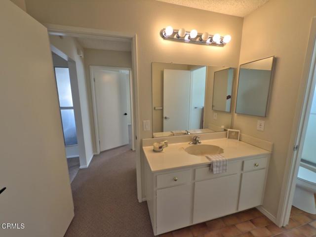 24121 Village 24, Camarillo CA: https://media.crmls.org/mediaz/3c261320-c142-4825-84d7-1adab3d86adb.jpg