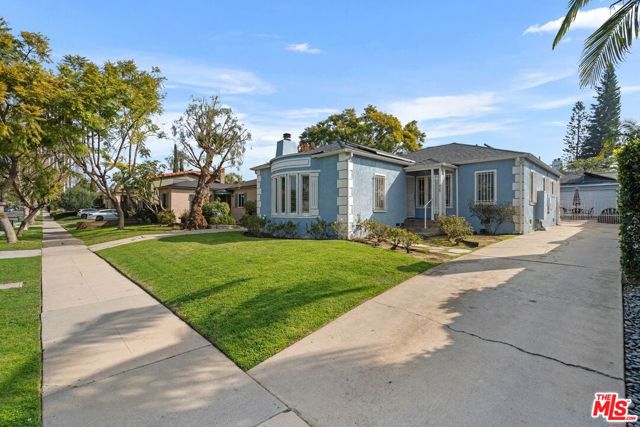 920 Genesee Avenue, Los Angeles, California 90036, 3 Bedrooms Bedrooms, ,2 BathroomsBathrooms,Single Family Residence,For Sale,Genesee,24357129