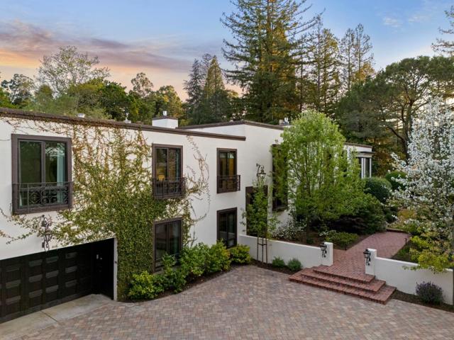 110 New Place Road, Hillsborough CA: https://media.crmls.org/mediaz/3c266808-a6f0-4716-9ea4-7d7429d9b80e.jpg