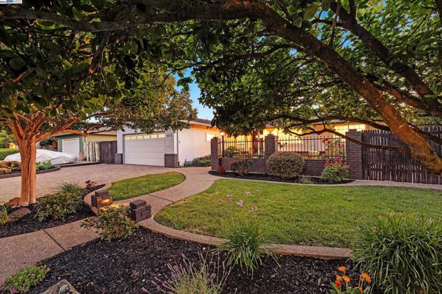 613 Joyce St, Livermore CA: https://media.crmls.org/mediaz/3c269264-1b97-4c7b-96e8-cb0b84f7b72f.jpg