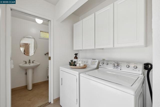 3662 Perada Dr, Walnut Creek CA: https://media.crmls.org/mediaz/3c27a711-fc3b-41bd-aae2-2f1755e1e1f0.jpg