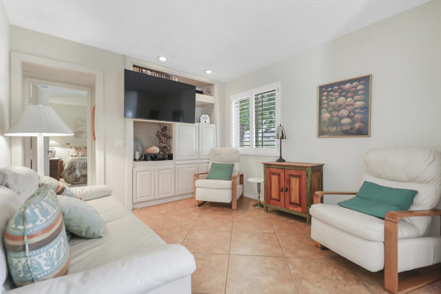 72869 Don Larson Lane Lane, Palm Desert CA: https://media.crmls.org/mediaz/3c28e1de-34b7-40e2-b57c-1434f6027671.jpg