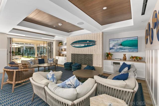 1500 Orange Ave, Coronado CA: https://media.crmls.org/mediaz/3c293dd9-5295-4c69-b106-ed3653293fa1.jpg