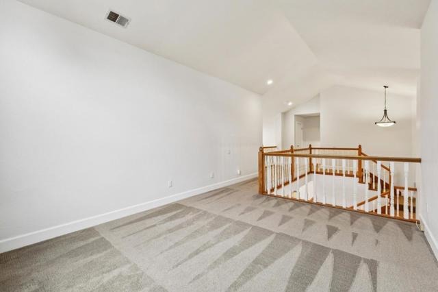 321 Eagle Trace Drive, Half Moon Bay CA: https://media.crmls.org/mediaz/3c29de48-1587-4fb4-8d58-24c2f361e5bb.jpg