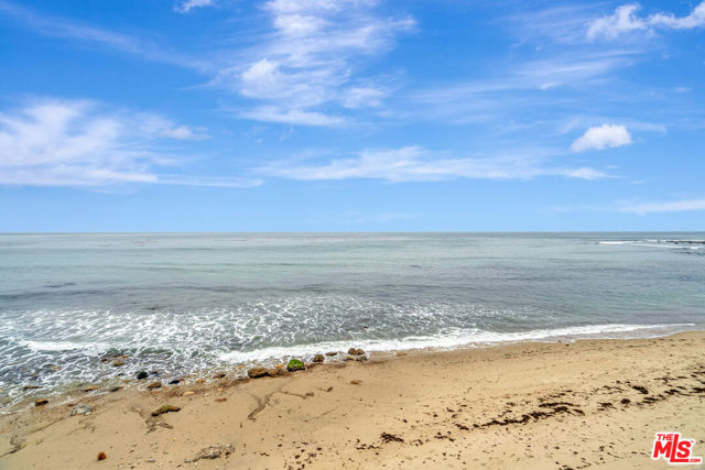 26636 Latigo Shore Drive, Malibu CA: https://media.crmls.org/mediaz/3c2a2641-7f1a-4dd3-906c-e8ab94543dcb.jpg